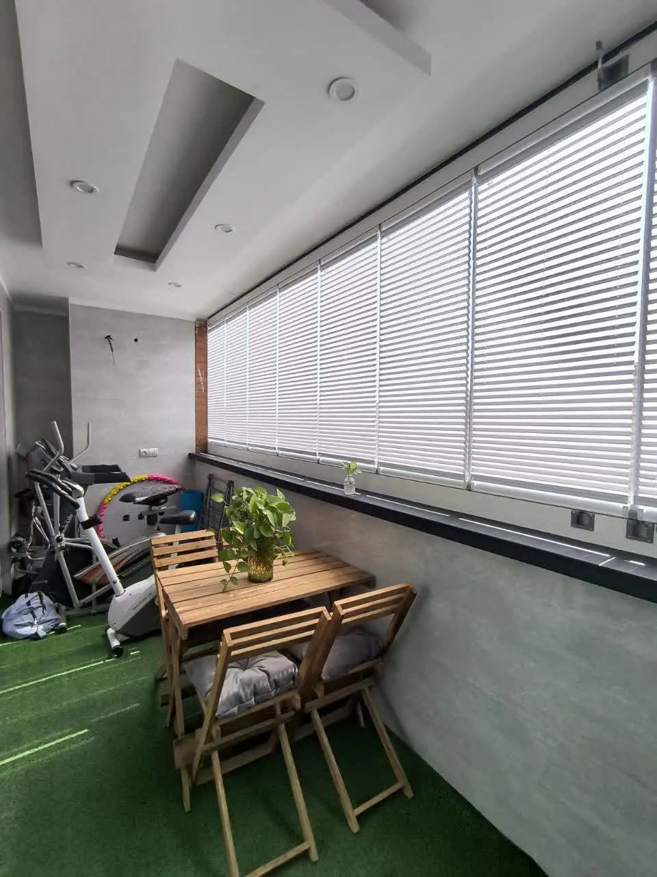 شیشه بالکن تاشو