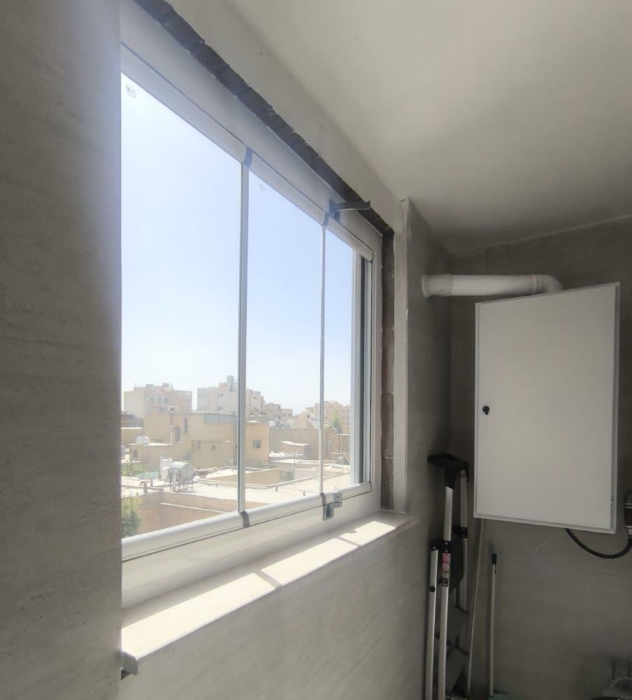 شیشه تاشو بالکن