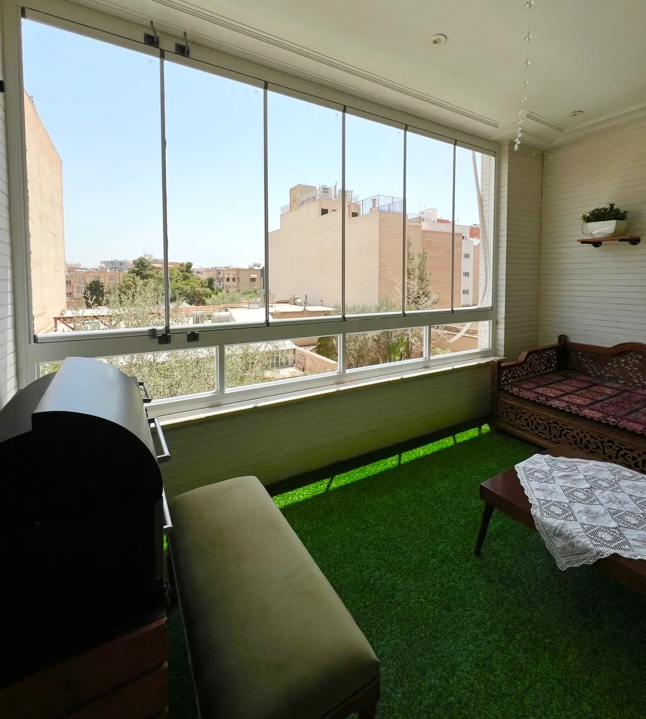 بالکن شیشه ای تاشو