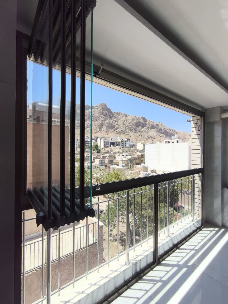 قیمت شیشه بالکن ریلی تاشو 1404