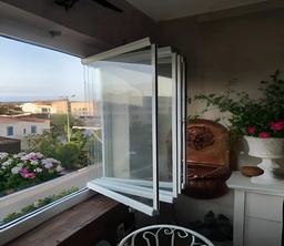 پنجره تاشو جی سان